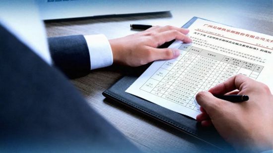 值得一提的是，这次的拍摄全部 金贤重获邀新片 《宠物情人》将携手朴秀爱 2009-12-01 据韩国媒体消息，继朴秀爱(《像花火像蝴蝶》女主角)表示会考虑出演《宠物情人》韩国电影版的女主角之后，韩国花美男金贤重日前也透过经纪公司向外界表示《宠物情人》制片方邀其出演片中男主角。
