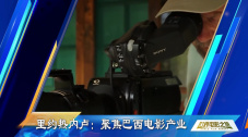 周扬青和闺蜜三亚度假被偶遇 打扮休闲状态佳 2020-05-07 近日，有网友偶遇周扬青和闺蜜在三亚度假。